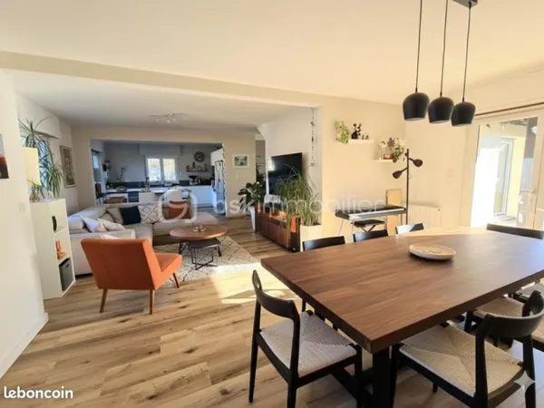 Maison 7 pièces 157 m²