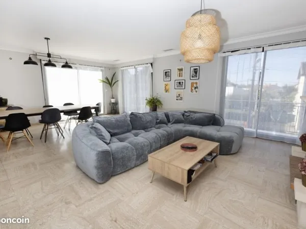 Maison 6 pièces 180 m²
