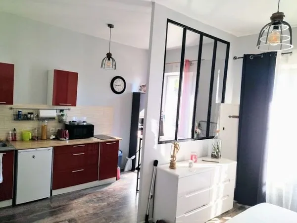 Studio 1 pièce 27 m²