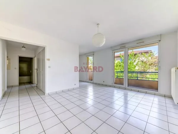 Appartement lumineux 2 pièces à Lissieu, 45 m²