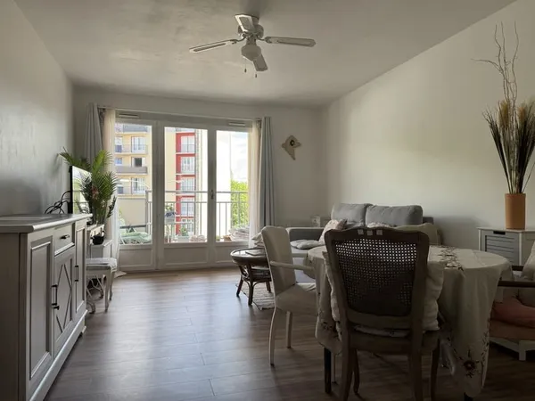 APPARTEMENT DE TYPE 3 SECTEUR CALME