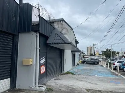 Entrepôt / local industriel / Commerce Bergevin 770 m2