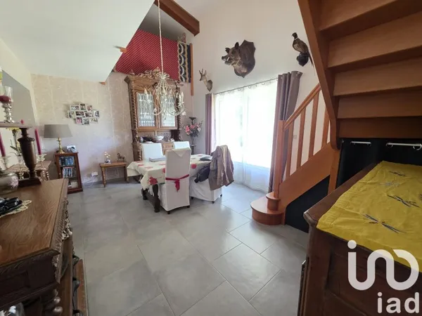 Maison 5 pièces 211 m²