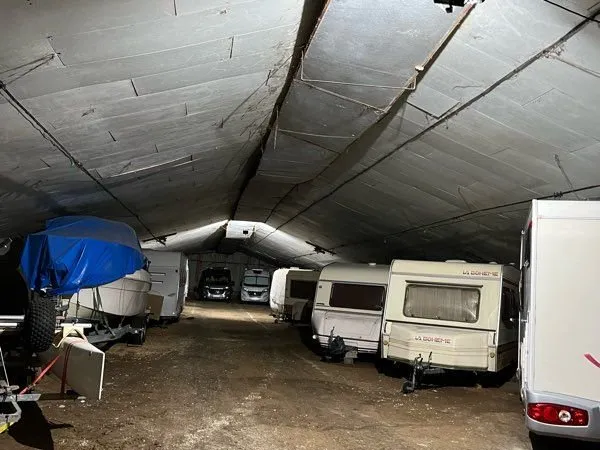 Garage caravane, camping-car, bateau, voiture, ...