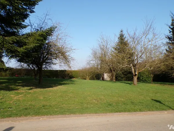 Terrain 2000 m²