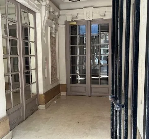 Local d’activité et entrepôt Vente Paris 2p 11m² 65000€