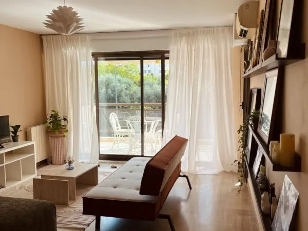 À louer - Superbe T2 de 57m² avec terrasses et parking - Cannes Centre