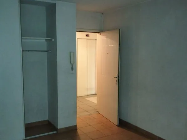 T1 38 m2 avec jardin privatif de 40 m2, parking+ garage