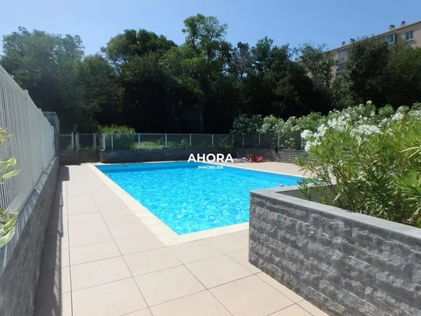 Studio 1 pièce 31 m²