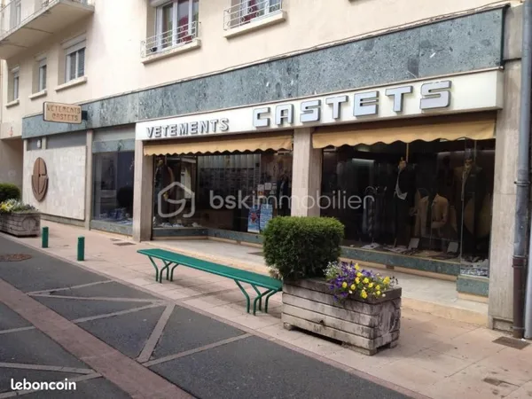 Commerce 153 m²