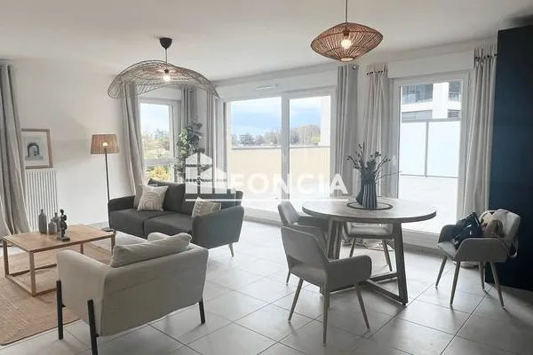Appartement 4 pièces 81 m²
