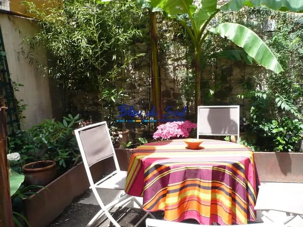 Belle maison 3 ch. avec cour, meublée
