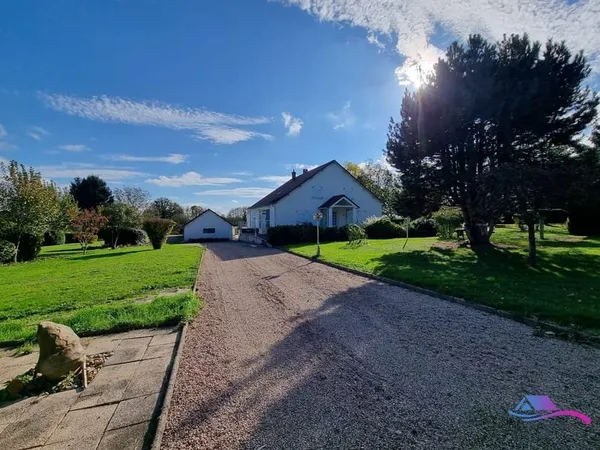 Maison 6 pièces 334 m²