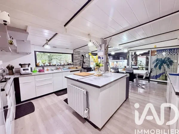 Maison 5 pièces 160 m²