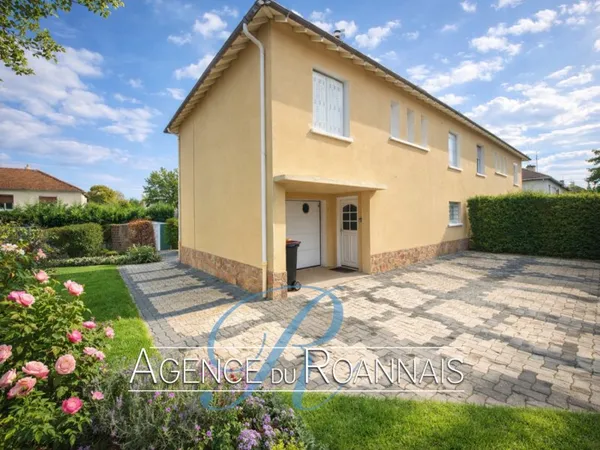 Maison de ville à vendre à ROANNE élevée sur sous-sol de 74m
