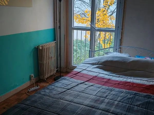 Chambre lumineuse à louer - 600 / mois - cadre agréable et calme