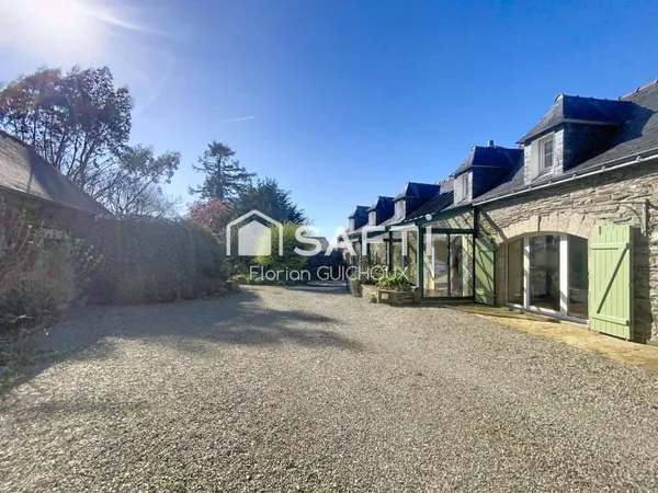 Deux maisons en pierre pour vivre et investir !