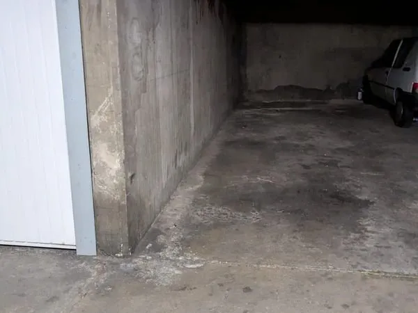 Location Parking 75011