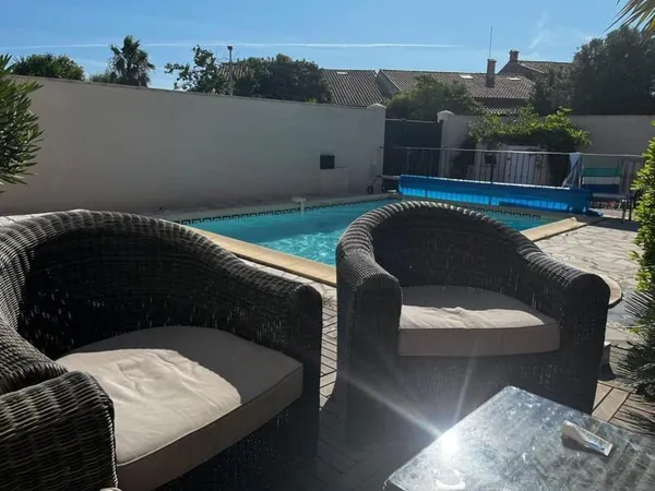 BAILLARGUES - Villa meublée T4/5 avec jardin, piscine et garage