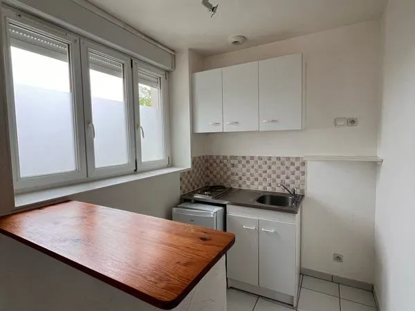 Appartement F2 - 36 m² - 1er étage avec box et parking