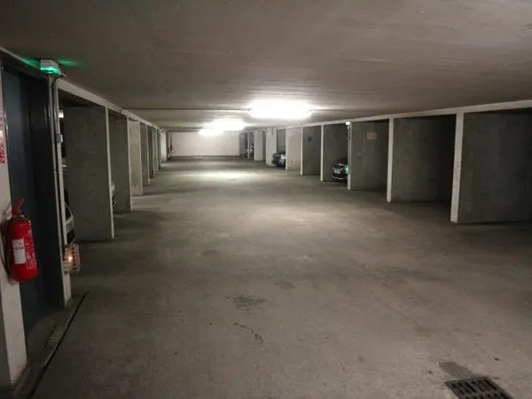 CASE DE PARKING NON PRO LYON 07 - 0 m2