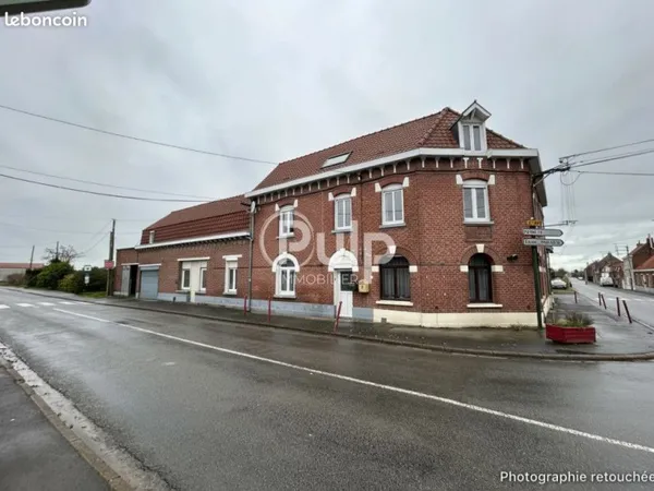 Immeuble de rapport 256 m²