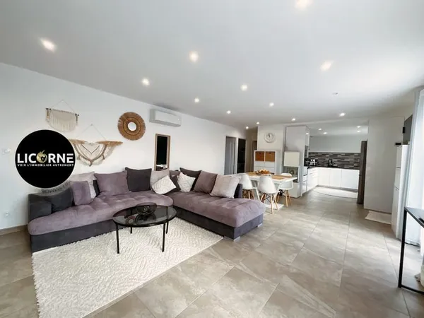 Charmant appartement T4 de 79m2 avec balcon et stationnements