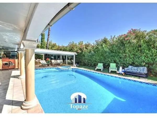 Propriété - 192m ²