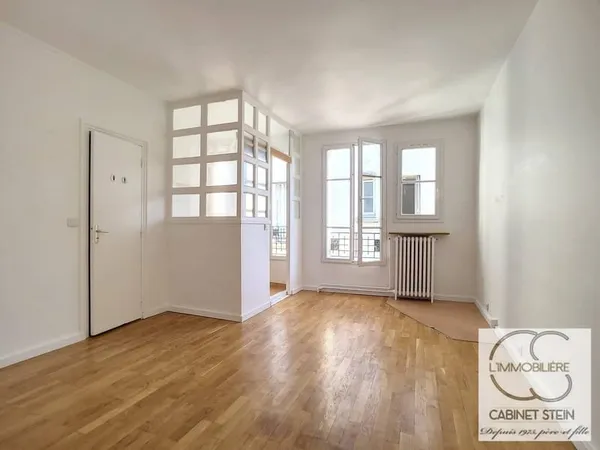 Studio 1 pièce 25 m²