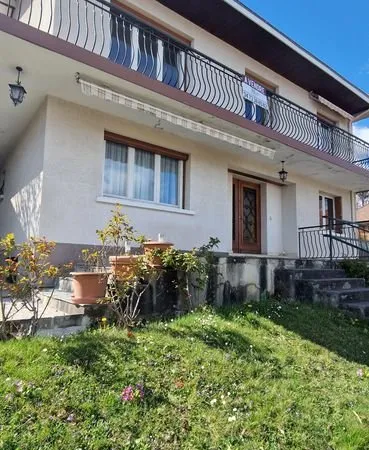 Maison 7 pièces 162 m²