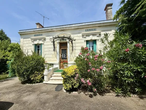 Propriété de caractère 190m2 habitable - 2 maisons + garag