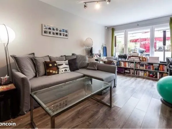 Sublime Studio Meublé avec Terrasse XXL à Clichy-la-Garenne