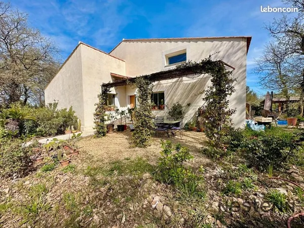 Villa 7 pièces 200 m²
