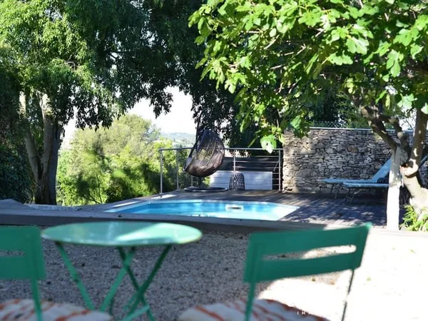 Nîmes Maison de charme villa rénovée avec magnifique vue pro
