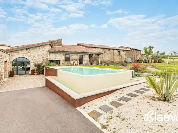 Maison ferme de 272 m² à vendre à Saint-Joseph