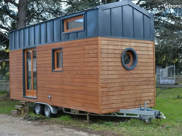 Tiny house