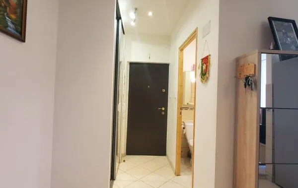 Lots de deux appartements + cave au sein d'une copropriété
