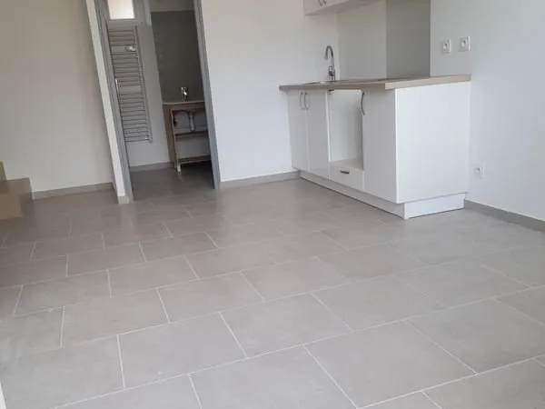 5 mns sortie a6 duplex meuble