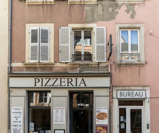 Local commercial 3 pièces 71 m²