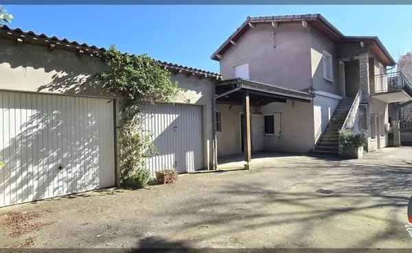 Maison indépendante de 120 m2 - Vernoux-en-Vivarais