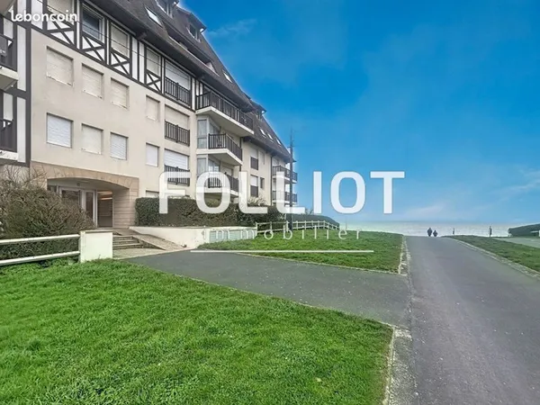 Studio 1 pièce 24 m²