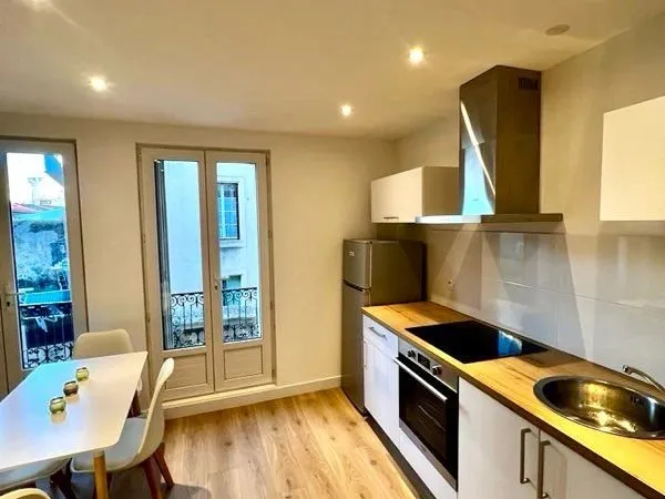 T3 NEUF et meublé, place St Aphrodise - 45m2