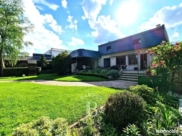 Maison 248 m² Vieille-Église-en-Yvelines