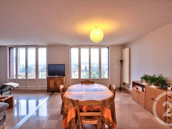 Appartement 5 pièces 99 m²