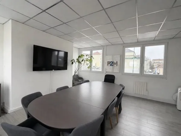 Bureau et espace de travail Location Alfortville  101m² 420000€