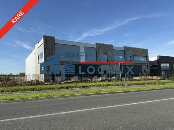 Local d'activité 2205 m²