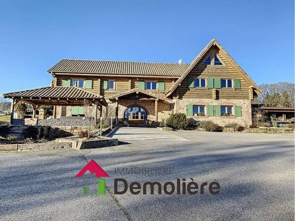 Chalet 10 pièces 360 m²