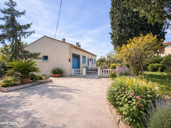 Maison avec beau potentiel