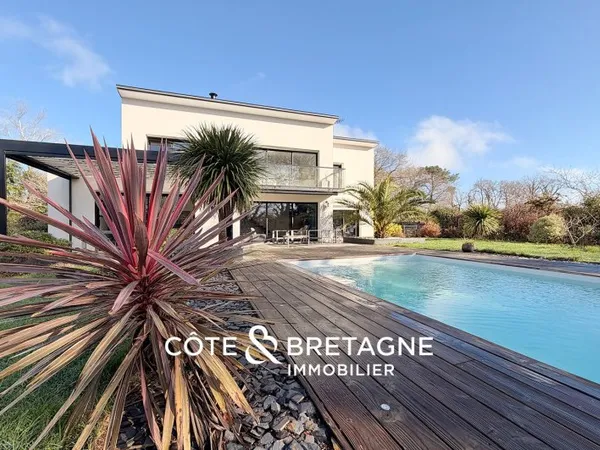 MAISON AVEC PISCINE A PLUNERET DANS LE MORBIHAN | Réf : 2026