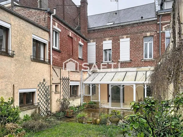 Très grande Saint-quentinoise divisée en 2